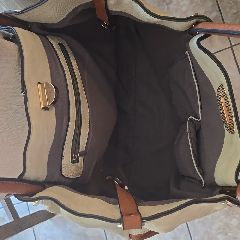 LG Tote Handbag - Picture 2 of 2